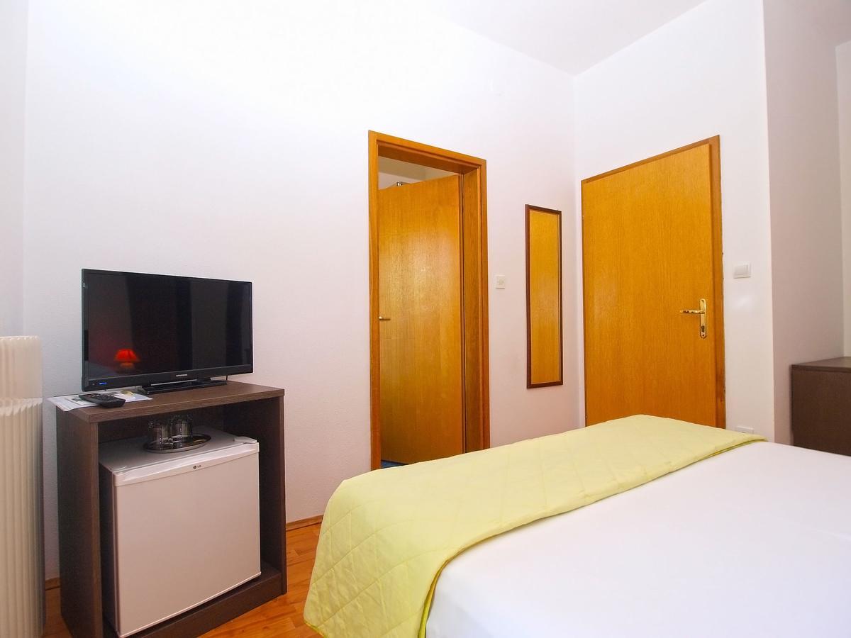 Rooms Ivica 1452 Fazana Exterior photo