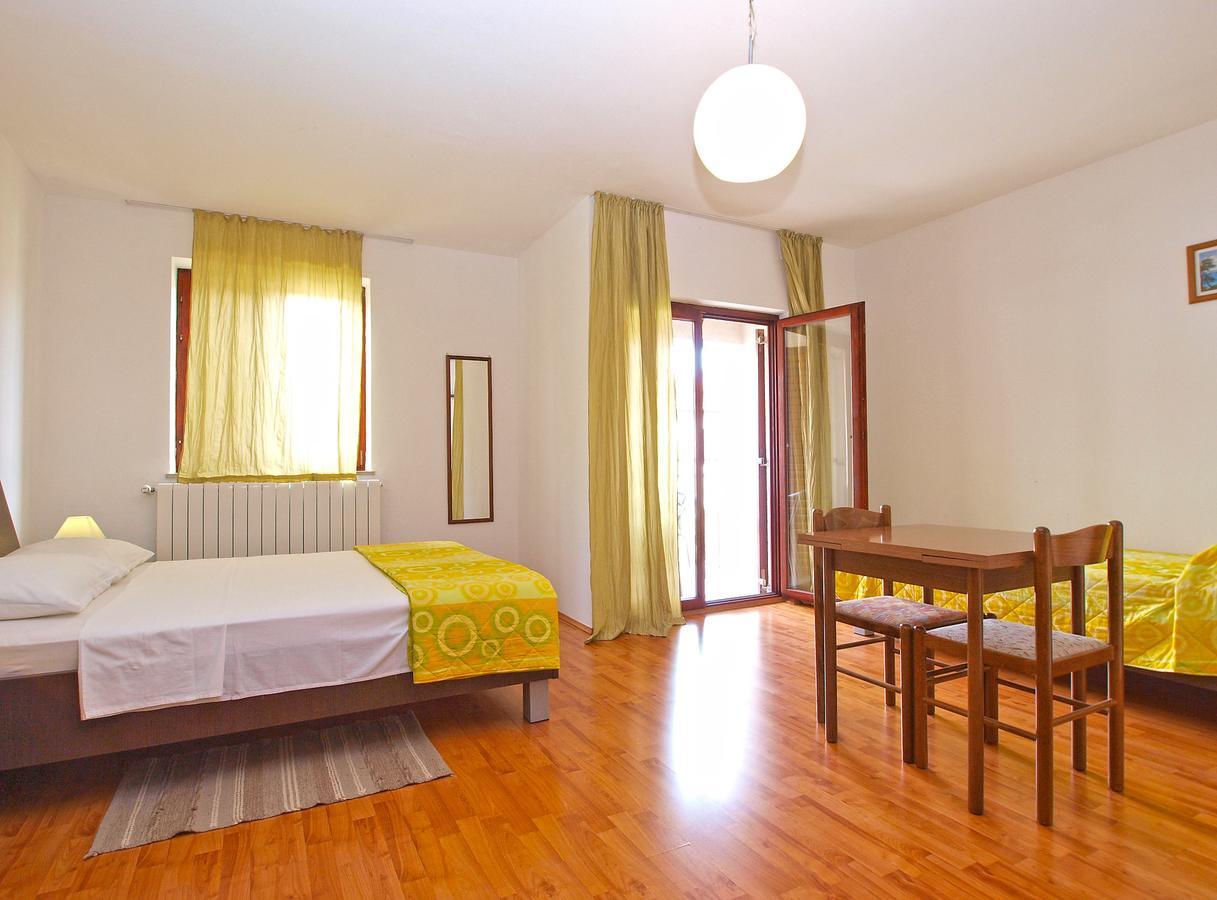 Rooms Ivica 1452 Fazana Exterior photo