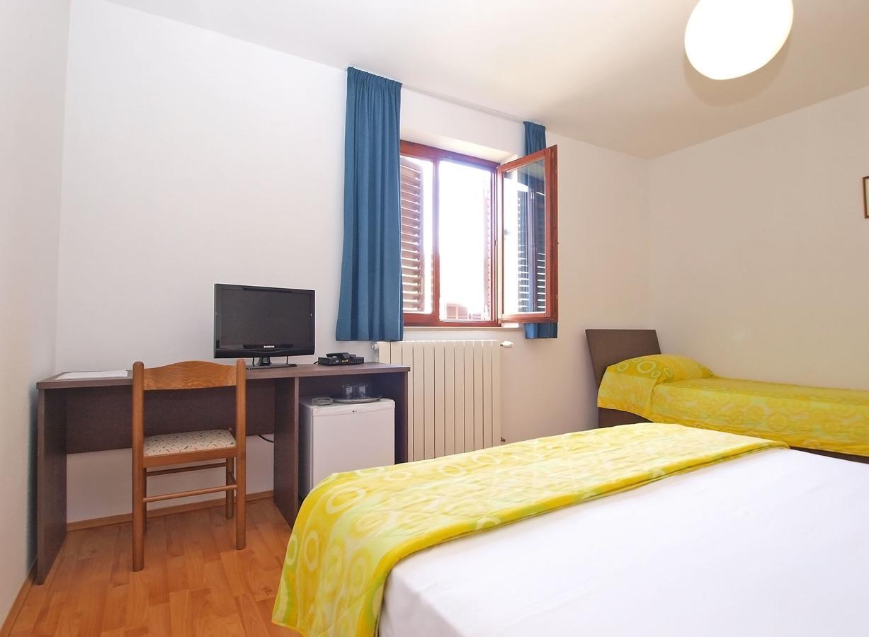 Rooms Ivica 1452 Fazana Exterior photo